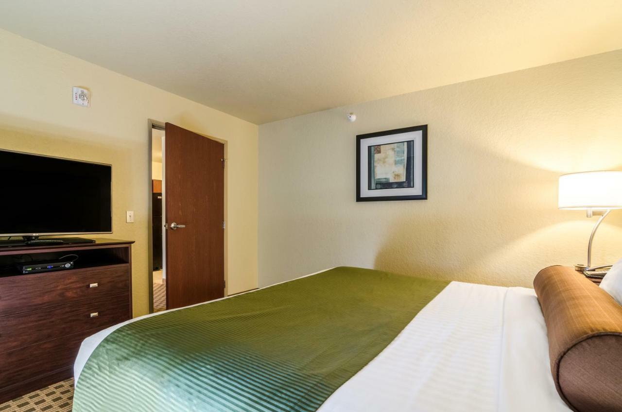 Cobblestone Inn And Suites - Итон Экстерьер фото