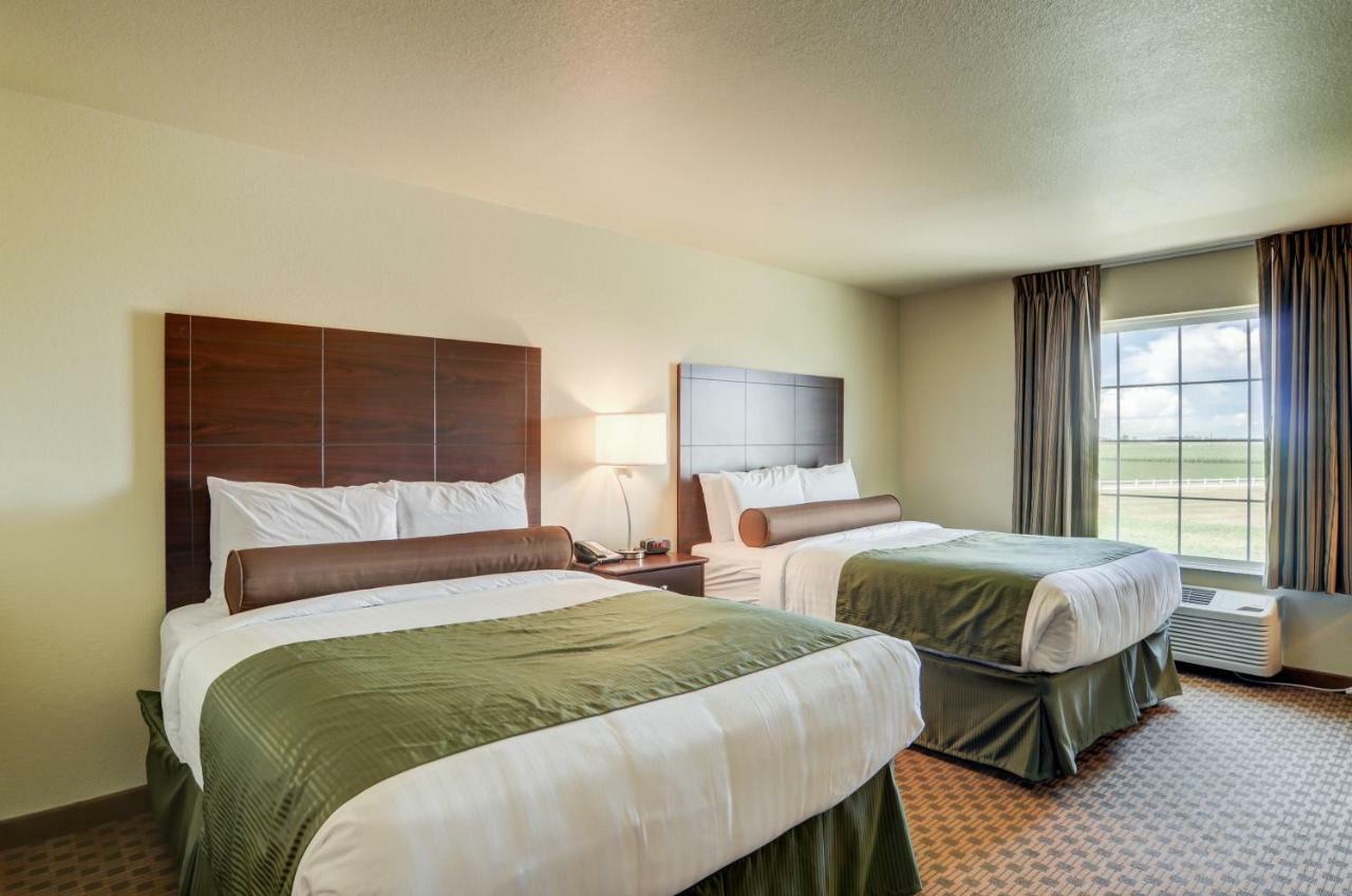 Cobblestone Inn And Suites - Итон Экстерьер фото